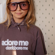 T-SHIRT ADORE ME / peppercorn
