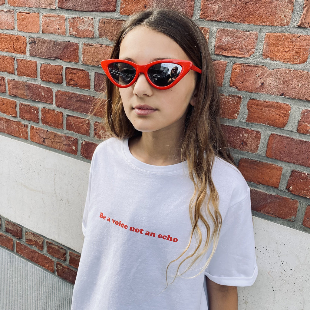 TEEN BOXY TEE BE A VOICE